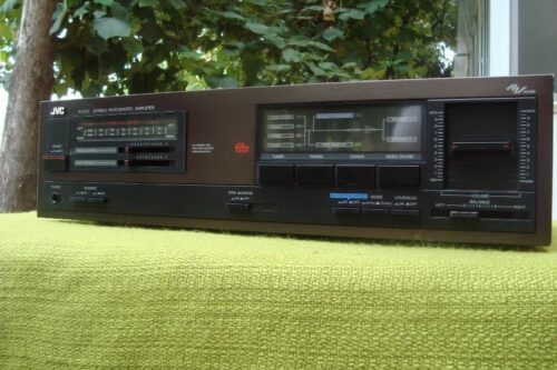 AMPLIFICATOR JVC A-GX3