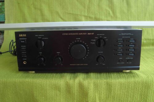 AMPLIFICATOR AKAI AM-47