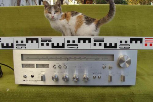 RECEIVER AKAI AA-1050