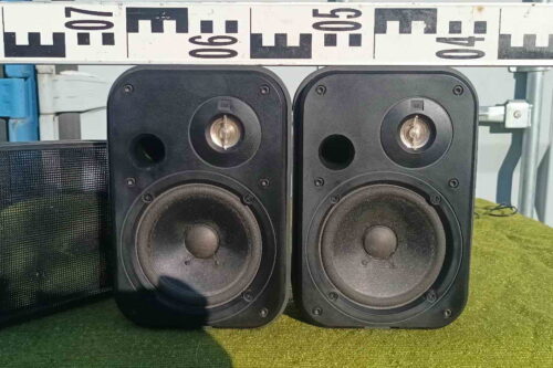 BOXE JBL CONTROL ONE